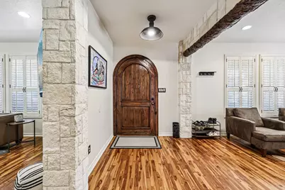 221 N Lucas Drive, Grapevine, TX 76051 - Photo 5