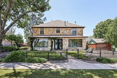 221 N Lucas Drive, Grapevine, TX 76051 - Photo 1