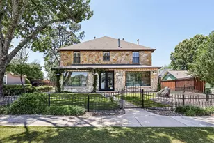 221 N Lucas Dr, Grapevine, TX 76051 - Photo 1