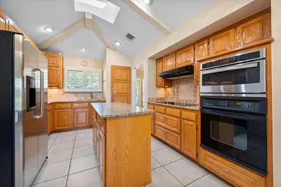 1208 Fairfax Drive, Mansfield, TX 76063 - Photo 9