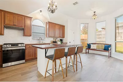 9037 Chardin Park Drive, Fort Worth, TX 76244 - Photo 13