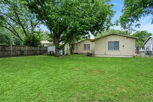 3204 Edith Ln, Haltom City, TX 76117 - Photo 15