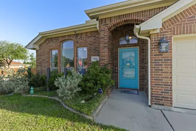 9236 Jason Drive, White Settlement, TX 76108 - Photo 7
