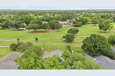 3217 Golfing Green, Farmers Branch, TX 75234 - Photo 39