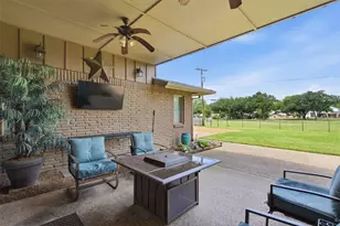 3217 Golfing Green, Farmers Branch, TX 75234 - Photo 35