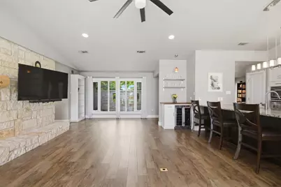 3217 Golfing Green, Farmers Branch, TX 75234 - Photo 5