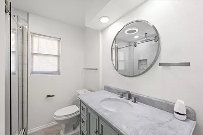 2400 Douglas Avenue, Irving, TX 75062 - Photo 21