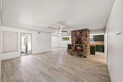 2400 Douglas Avenue, Irving, TX 75062 - Photo 9