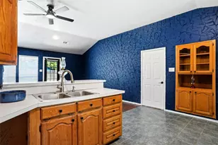 7150 Allyn Dr, Azle, TX 76020 - Photo 15