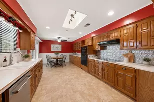 105 Pueblo Cir, Waxahachie, TX 75165 - Photo 11
