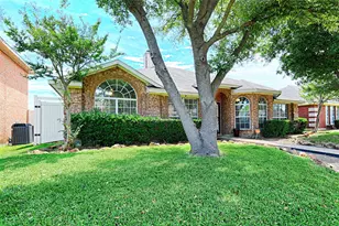 1544 Birkenhead Ln, Lancaster, TX 75134 - Photo 1