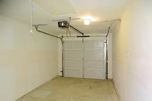 202 E Cober Dr, Grand Prairie, TX 75051 - Photo 29
