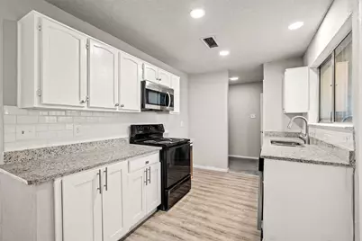 948 Carom Way, Dallas, TX 75217 - Photo 9
