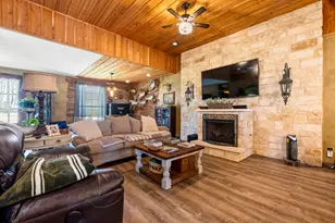 12102 Cedar Rock Pkwy, Crawford, TX 76638 - Photo 7