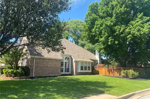 5730 Champion Ct, Arlington, TX 76017 - Photo 3