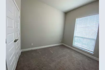 209 Johnson Street, Granbury, TX 76048 - Photo 37