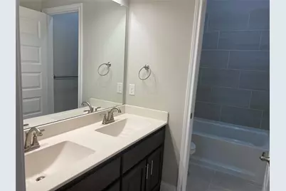 209 Johnson Street, Granbury, TX 76048 - Photo 35