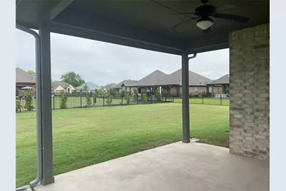 209 Johnson Street, Granbury, TX 76048 - Photo 33