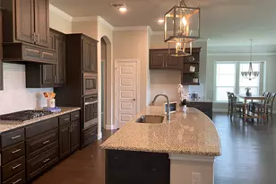 209 Johnson St, Granbury, TX 76048 - Photo 15