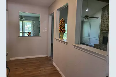 1106 Meadowview Drive, Euless, TX 76039 - Photo 5
