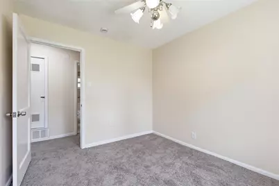 807 Highland Drive, Arlington, TX 76010 - Photo 21