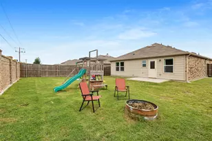 1914 Waggoner Dr, Aubrey, TX 76227 - Photo 23