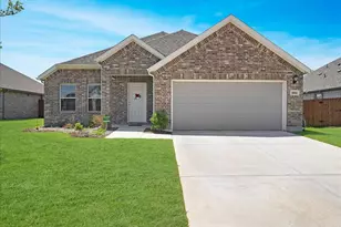 1004 Pineview Ln, Crowley, TX 76036 - Photo 1