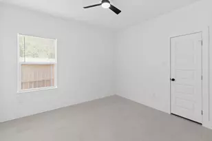 4406 Baylor St, Fort Worth, TX 76119 - Photo 15