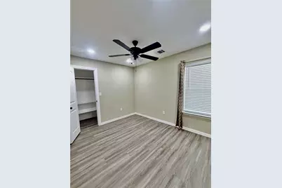 2666 Burton Avenue, Fort Worth, TX 76105 - Photo 15