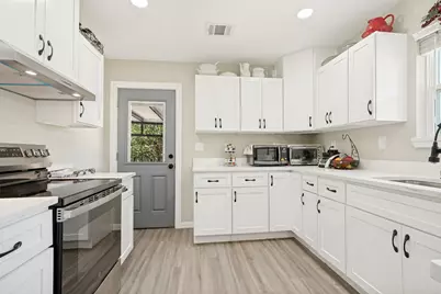 2666 Burton Avenue, Fort Worth, TX 76105 - Photo 5