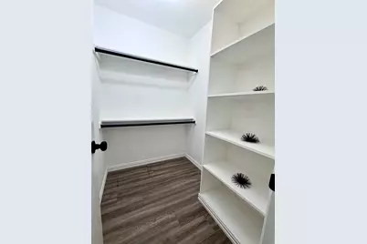2666 Burton Avenue, Fort Worth, TX 76105 - Photo 11
