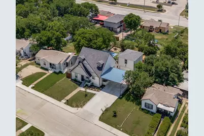 2666 Burton Avenue, Fort Worth, TX 76105 - Photo 3