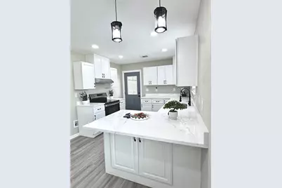 2666 Burton Avenue, Fort Worth, TX 76105 - Photo 7