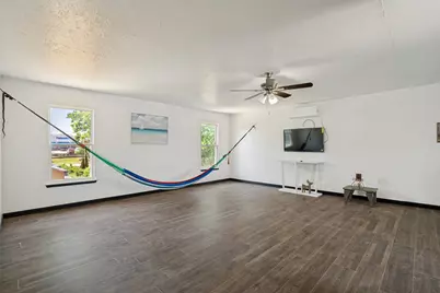 2666 Burton Avenue, Fort Worth, TX 76105 - Photo 21