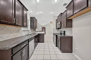 1325 Cheyenne Dr, Aubrey, TX 76227 - Photo 9