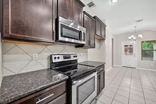 1325 Cheyenne Dr, Aubrey, TX 76227 - Photo 7