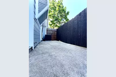 4626 San Jacinto Street, Dallas, TX 75204 - Photo 9