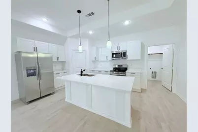 2205 Wellington Street, Greenville, TX 75401 - Photo 3