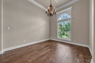 335 Edinburgh Ln, Waco, TX 76712 - Photo 11