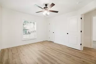 203 S Waxahachie St, Mansfield, TX 76063 - Photo 17