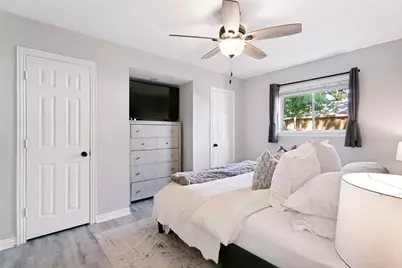 1028 Meadowbrook Drive, Grapevine, TX 76051 - Photo 15