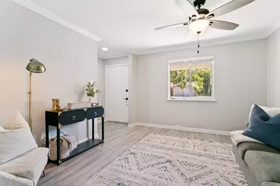 1028 Meadowbrook Drive, Grapevine, TX 76051 - Photo 5