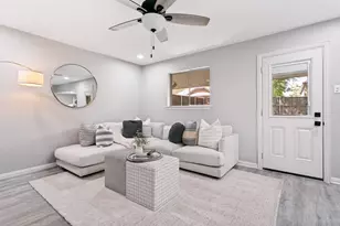 1028 Meadowbrook Dr, Grapevine, TX 76051 - Photo 13