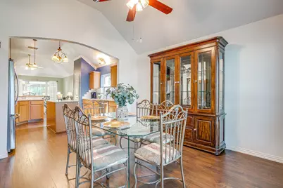 108 Hollywood Boulevard, Euless, TX 76040 - Photo 5