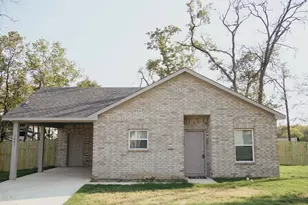 1041 Hillburn Dr, West Tawakoni, TX 75474 - Photo 1