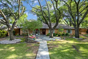 911 St Lukes Dr, Richardson, TX 75080 - Photo 1