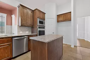 1410 Nighthawk Ln, Mansfield, TX 76063 - Photo 11