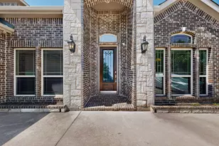 1410 Nighthawk Ln, Mansfield, TX 76063 - Photo 3