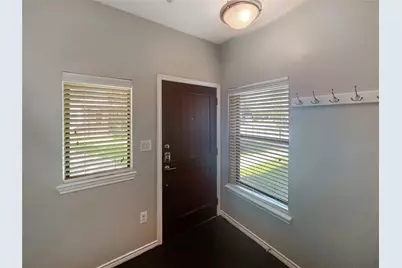 1207 Beaconsfield Lane #403, Arlington, TX 76011 - Photo 3