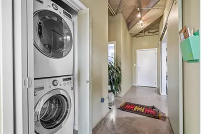 1001 Belleview Street #308, Dallas, TX 75215 - Photo 13